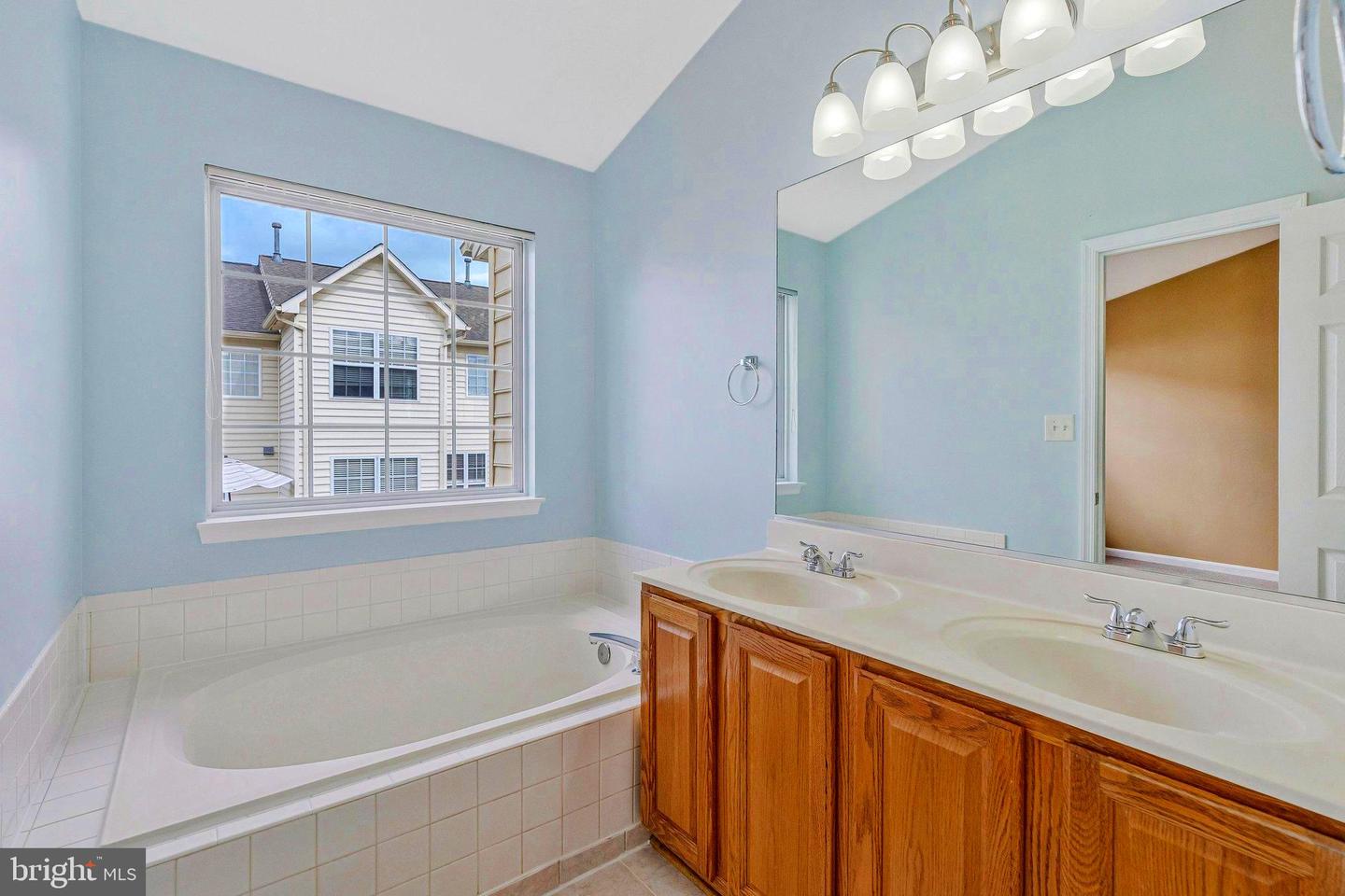 2546 JAMES MAURY DR, HERNDON, Virginia 20171, 3 Bedrooms Bedrooms, ,3 BathroomsBathrooms,Residential,For sale,2546 JAMES MAURY DR,VAFX2263306 MLS # VAFX2263306