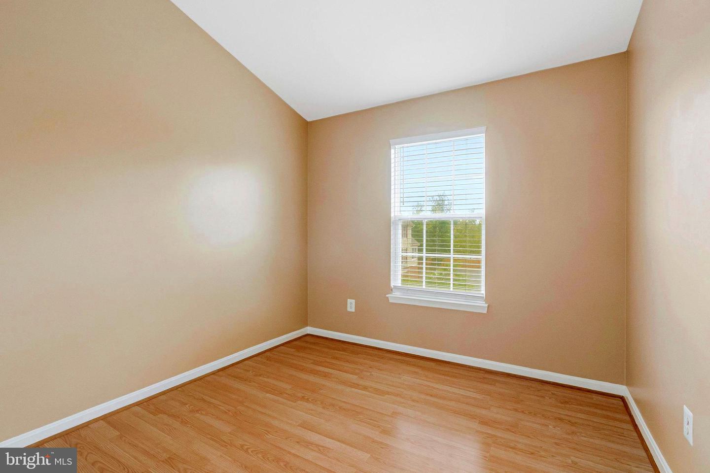 2546 JAMES MAURY DR, HERNDON, Virginia 20171, 3 Bedrooms Bedrooms, ,3 BathroomsBathrooms,Residential,For sale,2546 JAMES MAURY DR,VAFX2263306 MLS # VAFX2263306