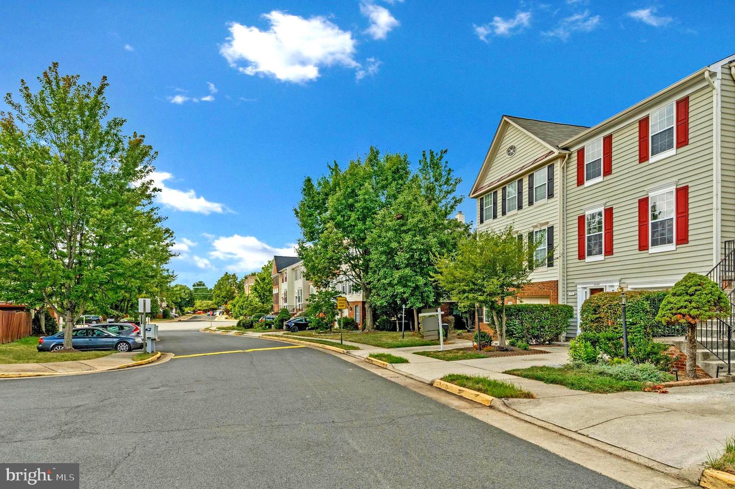 2546 JAMES MAURY DR, HERNDON, Virginia 20171, 3 Bedrooms Bedrooms, ,3 BathroomsBathrooms,Residential,For sale,2546 JAMES MAURY DR,VAFX2263306 MLS # VAFX2263306