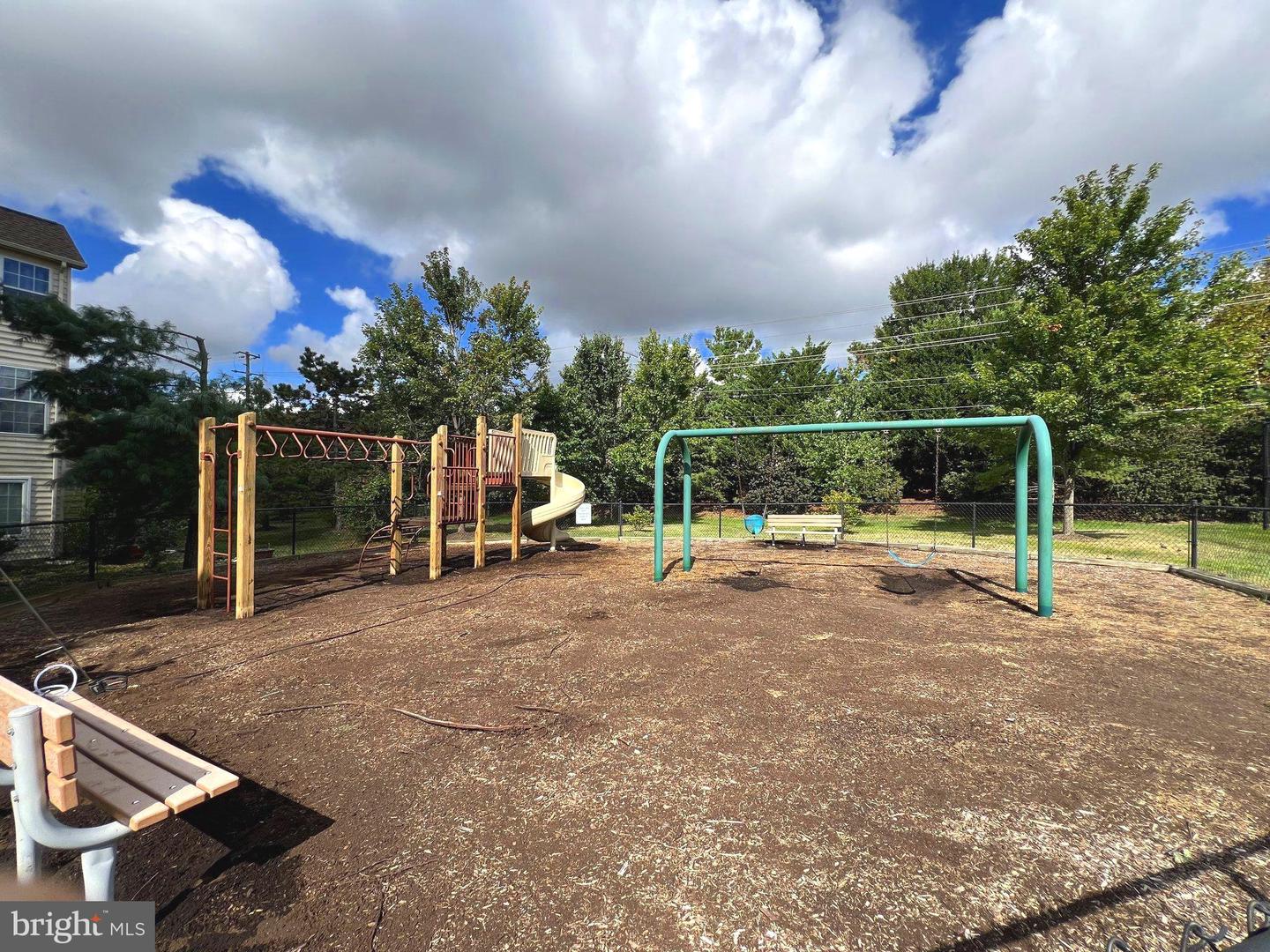 2546 JAMES MAURY DR, HERNDON, Virginia 20171, 3 Bedrooms Bedrooms, ,3 BathroomsBathrooms,Residential,For sale,2546 JAMES MAURY DR,VAFX2263306 MLS # VAFX2263306