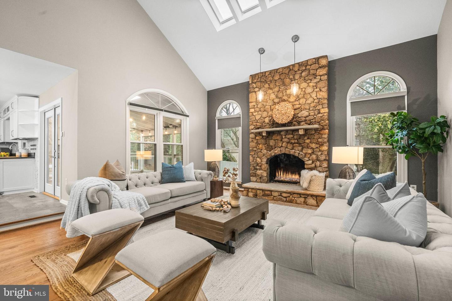 2169 WESTGLEN CT, VIENNA, Virginia 22182, 6 Bedrooms Bedrooms, ,5 BathroomsBathrooms,Residential,For sale,2169 WESTGLEN CT,VAFX2267874 MLS # VAFX2267874