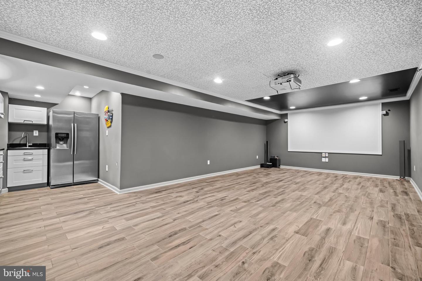 2169 WESTGLEN CT, VIENNA, Virginia 22182, 6 Bedrooms Bedrooms, ,5 BathroomsBathrooms,Residential,For sale,2169 WESTGLEN CT,VAFX2267874 MLS # VAFX2267874