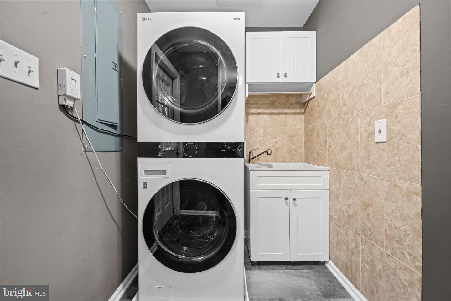 2169 WESTGLEN CT, VIENNA, Virginia 22182, 6 Bedrooms Bedrooms, ,5 BathroomsBathrooms,Residential,For sale,2169 WESTGLEN CT,VAFX2267874 MLS # VAFX2267874