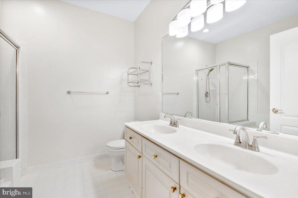 7708-B HAYNES POINT WAY #9B, ALEXANDRIA, Virginia 22315, 2 Bedrooms Bedrooms, ,2 BathroomsBathrooms,Residential,For sale,7708-B HAYNES POINT WAY #9B,VAFX2273340 MLS # VAFX2273340