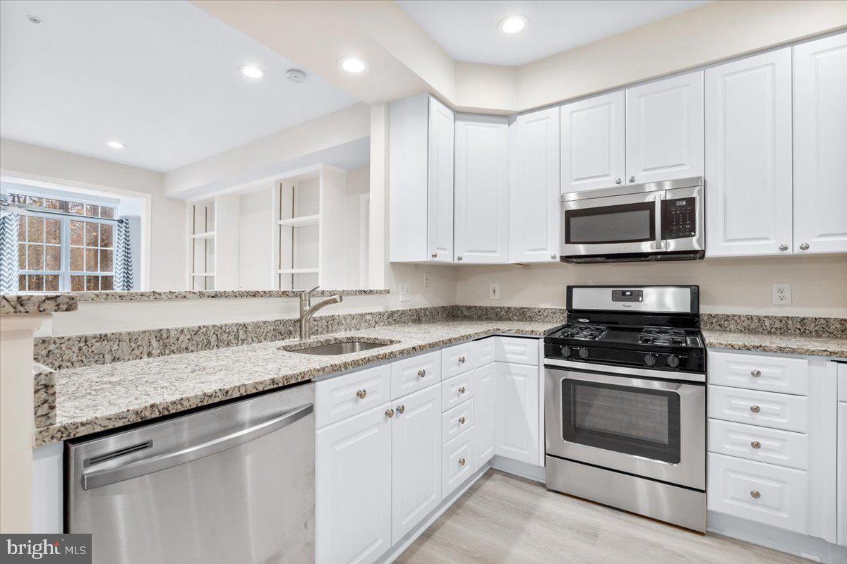 7708-B HAYNES POINT WAY #9B, ALEXANDRIA, Virginia 22315, 2 Bedrooms Bedrooms, ,2 BathroomsBathrooms,Residential,For sale,7708-B HAYNES POINT WAY #9B,VAFX2273340 MLS # VAFX2273340