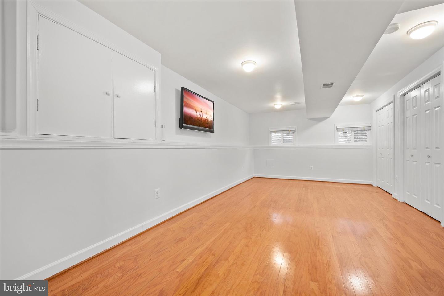 5495 ROCKPOINTE DR, CLIFTON, Virginia 20124, 6 Bedrooms Bedrooms, ,4 BathroomsBathrooms,Residential,For sale,5495 ROCKPOINTE DR,VAFX2276036 MLS # VAFX2276036