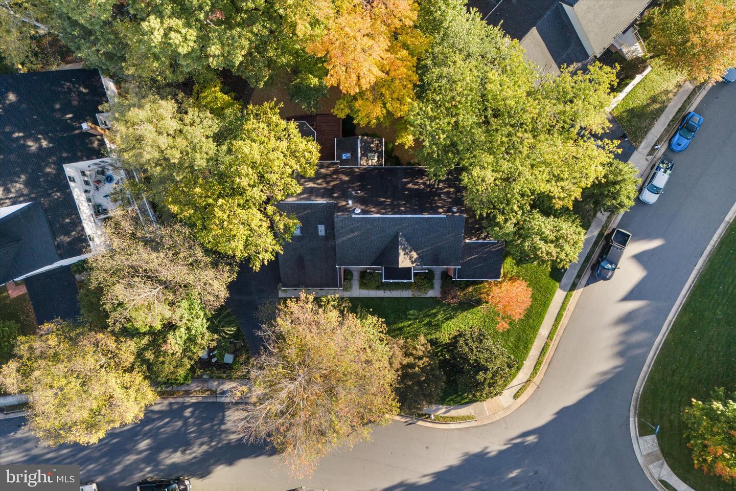 5495 ROCKPOINTE DR, CLIFTON, Virginia 20124, 6 Bedrooms Bedrooms, ,4 BathroomsBathrooms,Residential,For sale,5495 ROCKPOINTE DR,VAFX2276036 MLS # VAFX2276036