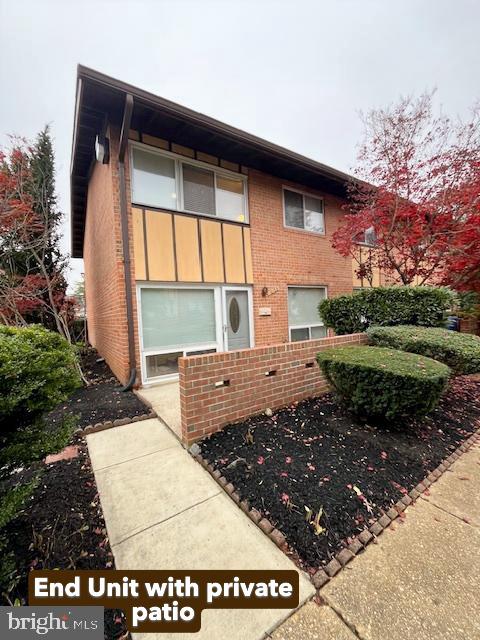 10123 FAIR WOODS DR, FAIRFAX, Virginia 22030, 3 Bedrooms Bedrooms, 8 Rooms Rooms,1 BathroomBathrooms,Residential,For sale,10123 FAIR WOODS DR,VAFC2007356 MLS # VAFC2007356