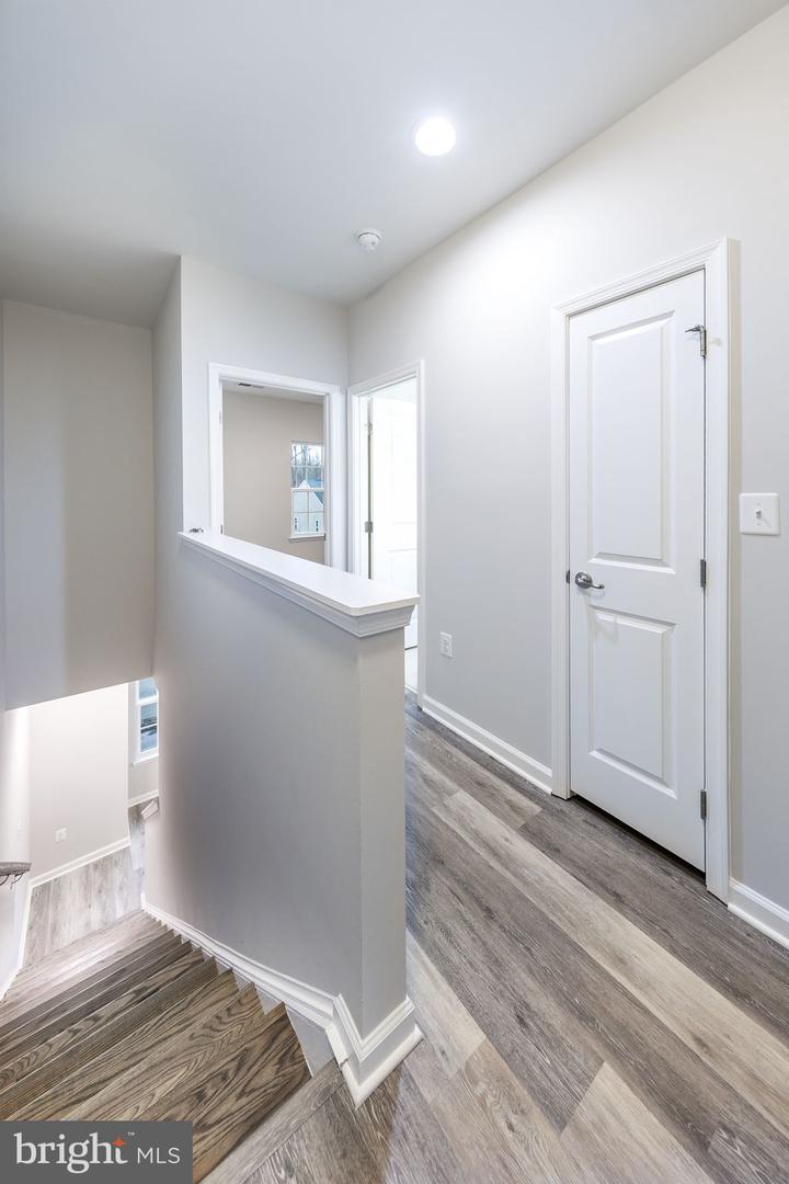 322 ROLLING VALLEY DR, FREDERICKSBURG, Virginia 22405, 3 Bedrooms Bedrooms, ,3 BathroomsBathrooms,Residential,For sale,322 ROLLING VALLEY DR,VAST2044026 MLS # VAST2044026