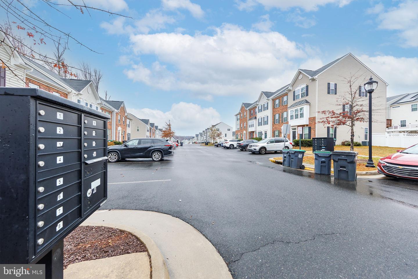 322 ROLLING VALLEY DR, FREDERICKSBURG, Virginia 22405, 3 Bedrooms Bedrooms, ,3 BathroomsBathrooms,Residential,For sale,322 ROLLING VALLEY DR,VAST2044026 MLS # VAST2044026