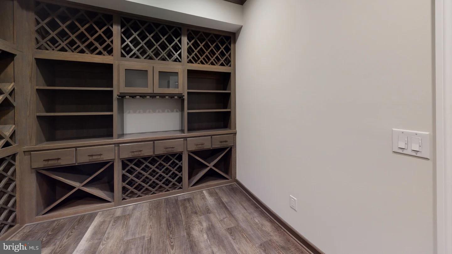 8650 MCHENRY ST, VIENNA, Virginia 22180, 5 Bedrooms Bedrooms, ,5 BathroomsBathrooms,Residential,For sale,8650 MCHENRY ST,VAFX2278078 MLS # VAFX2278078