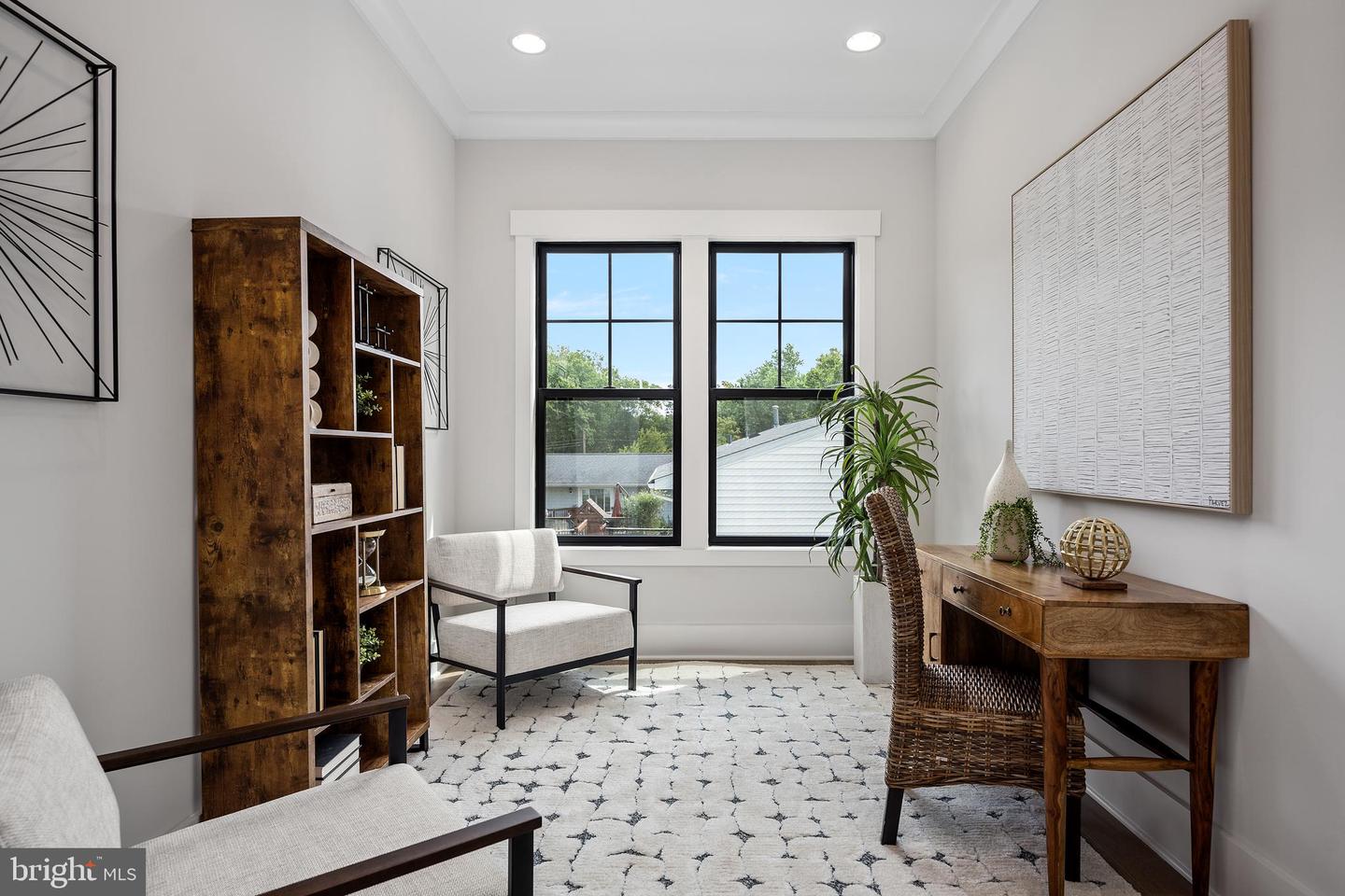 8650 MCHENRY ST, VIENNA, Virginia 22180, 5 Bedrooms Bedrooms, ,5 BathroomsBathrooms,Residential,For sale,8650 MCHENRY ST,VAFX2278078 MLS # VAFX2278078