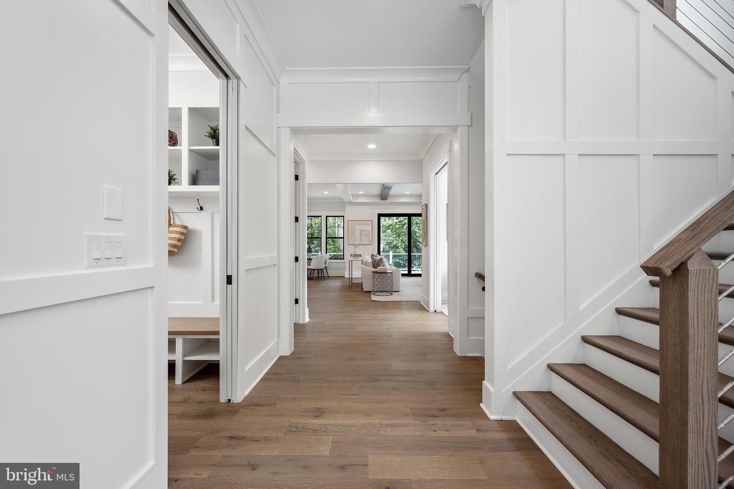 8650 MCHENRY ST, VIENNA, Virginia 22180, 5 Bedrooms Bedrooms, ,5 BathroomsBathrooms,Residential,For sale,8650 MCHENRY ST,VAFX2278078 MLS # VAFX2278078