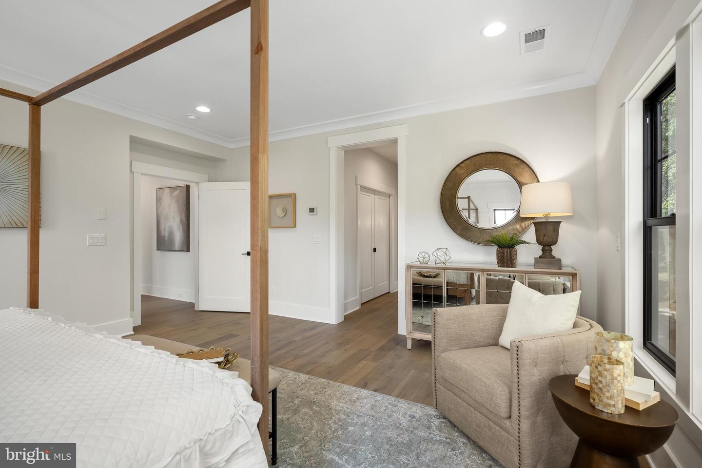 8650 MCHENRY ST, VIENNA, Virginia 22180, 5 Bedrooms Bedrooms, ,5 BathroomsBathrooms,Residential,For sale,8650 MCHENRY ST,VAFX2278078 MLS # VAFX2278078