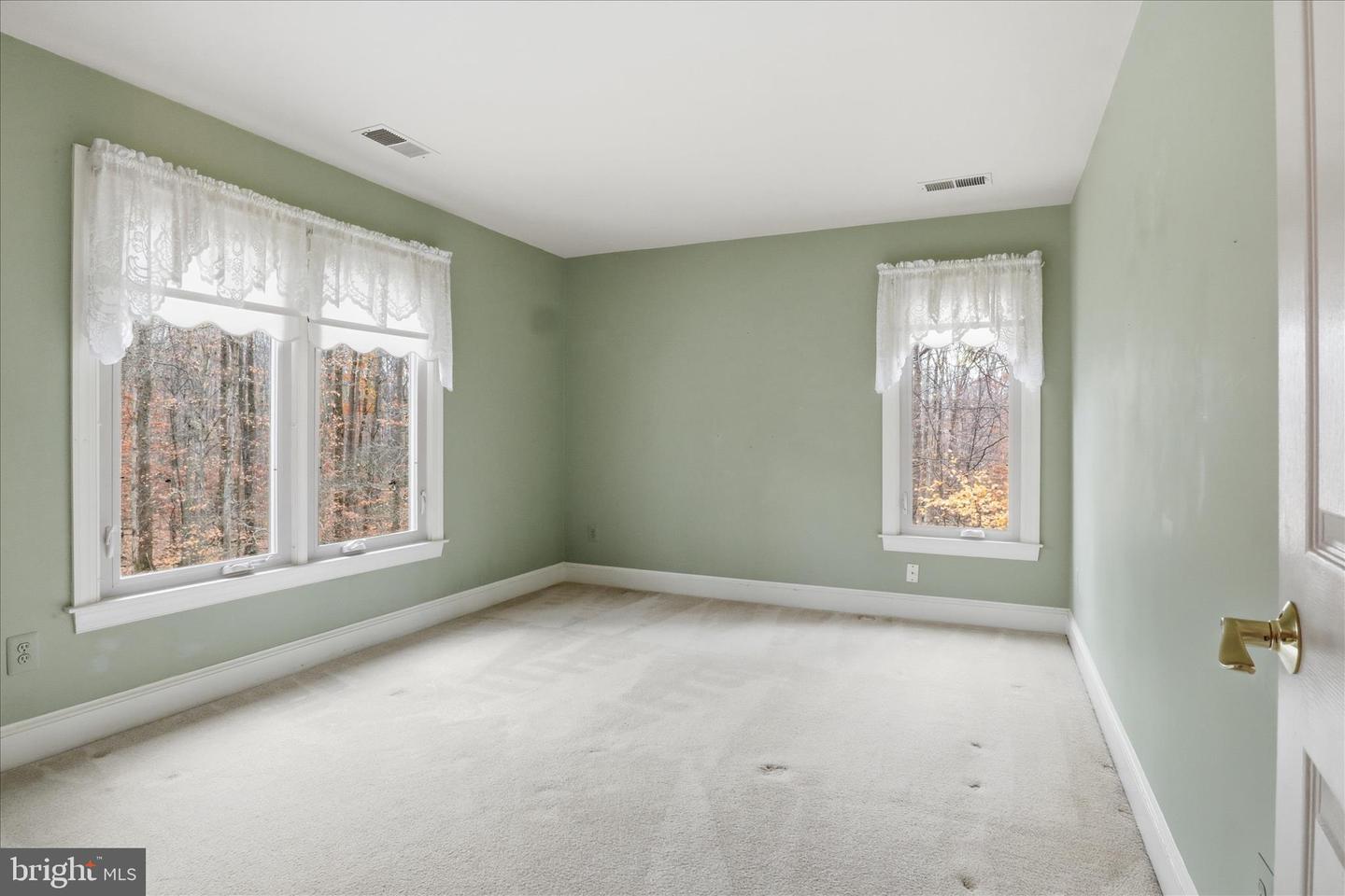 6809 SPOUT LN, FAIRFAX STATION, Virginia 22039, 4 Bedrooms Bedrooms, ,3 BathroomsBathrooms,Residential,For sale,6809 SPOUT LN,VAFX2278126 MLS # VAFX2278126 6809 SPOUT LN, FAIRFAX STATION, Virginia 22039, 4 Bedrooms Bedrooms, ,3 BathroomsBathrooms,Residential,For sale,6809 SPOUT LN,VAFX2278126 MLS # VAFX2278126