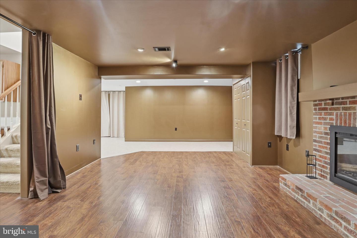 6809 SPOUT LN, FAIRFAX STATION, Virginia 22039, 4 Bedrooms Bedrooms, ,3 BathroomsBathrooms,Residential,For sale,6809 SPOUT LN,VAFX2278126 MLS # VAFX2278126 6809 SPOUT LN, FAIRFAX STATION, Virginia 22039, 4 Bedrooms Bedrooms, ,3 BathroomsBathrooms,Residential,For sale,6809 SPOUT LN,VAFX2278126 MLS # VAFX2278126