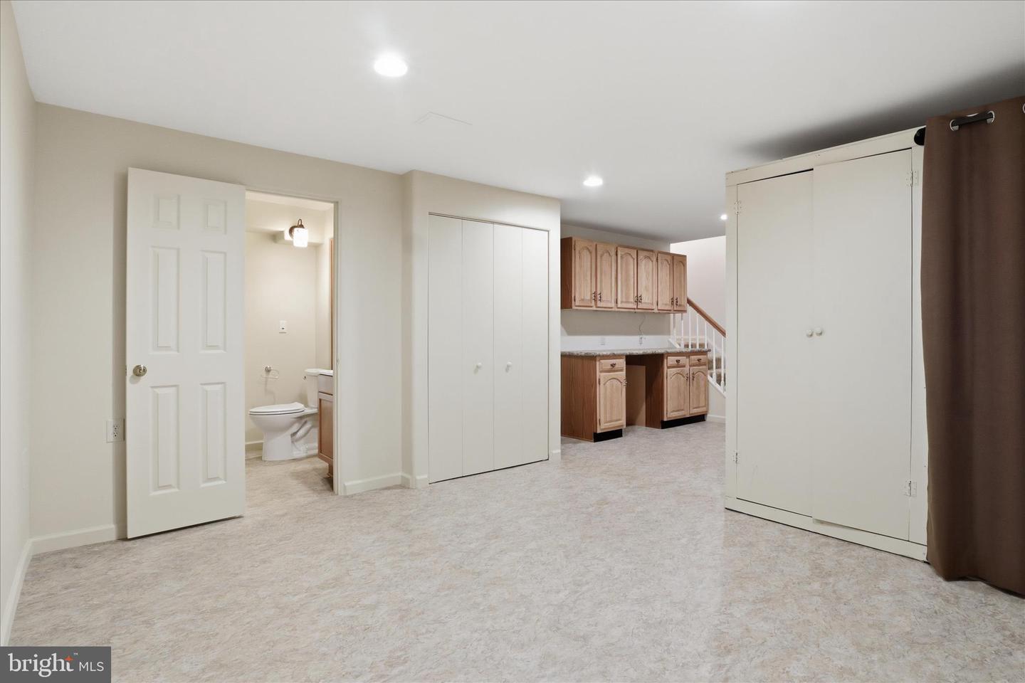 6809 SPOUT LN, FAIRFAX STATION, Virginia 22039, 4 Bedrooms Bedrooms, ,3 BathroomsBathrooms,Residential,For sale,6809 SPOUT LN,VAFX2278126 MLS # VAFX2278126 6809 SPOUT LN, FAIRFAX STATION, Virginia 22039, 4 Bedrooms Bedrooms, ,3 BathroomsBathrooms,Residential,For sale,6809 SPOUT LN,VAFX2278126 MLS # VAFX2278126