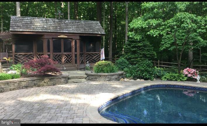 6809 SPOUT LN, FAIRFAX STATION, Virginia 22039, 4 Bedrooms Bedrooms, ,3 BathroomsBathrooms,Residential,For sale,6809 SPOUT LN,VAFX2278126 MLS # VAFX2278126 6809 SPOUT LN, FAIRFAX STATION, Virginia 22039, 4 Bedrooms Bedrooms, ,3 BathroomsBathrooms,Residential,For sale,6809 SPOUT LN,VAFX2278126 MLS # VAFX2278126