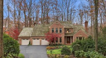 6809 SPOUT LN, FAIRFAX STATION, Virginia 22039, 4 Bedrooms Bedrooms, ,3 BathroomsBathrooms,Residential,For sale,6809 SPOUT LN,VAFX2278126 MLS # VAFX2278126