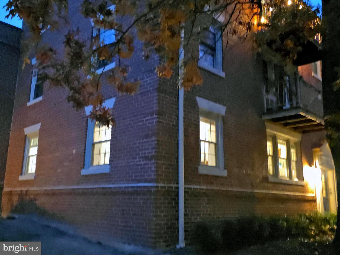 1407 E ABINGDON DR #1, ALEXANDRIA, Virginia 22314, 1 Bedroom Bedrooms, 5 Rooms Rooms,1 BathroomBathrooms,Residential,For sale,1407 E ABINGDON DR #1,VAAX2051590 MLS # VAAX2051590