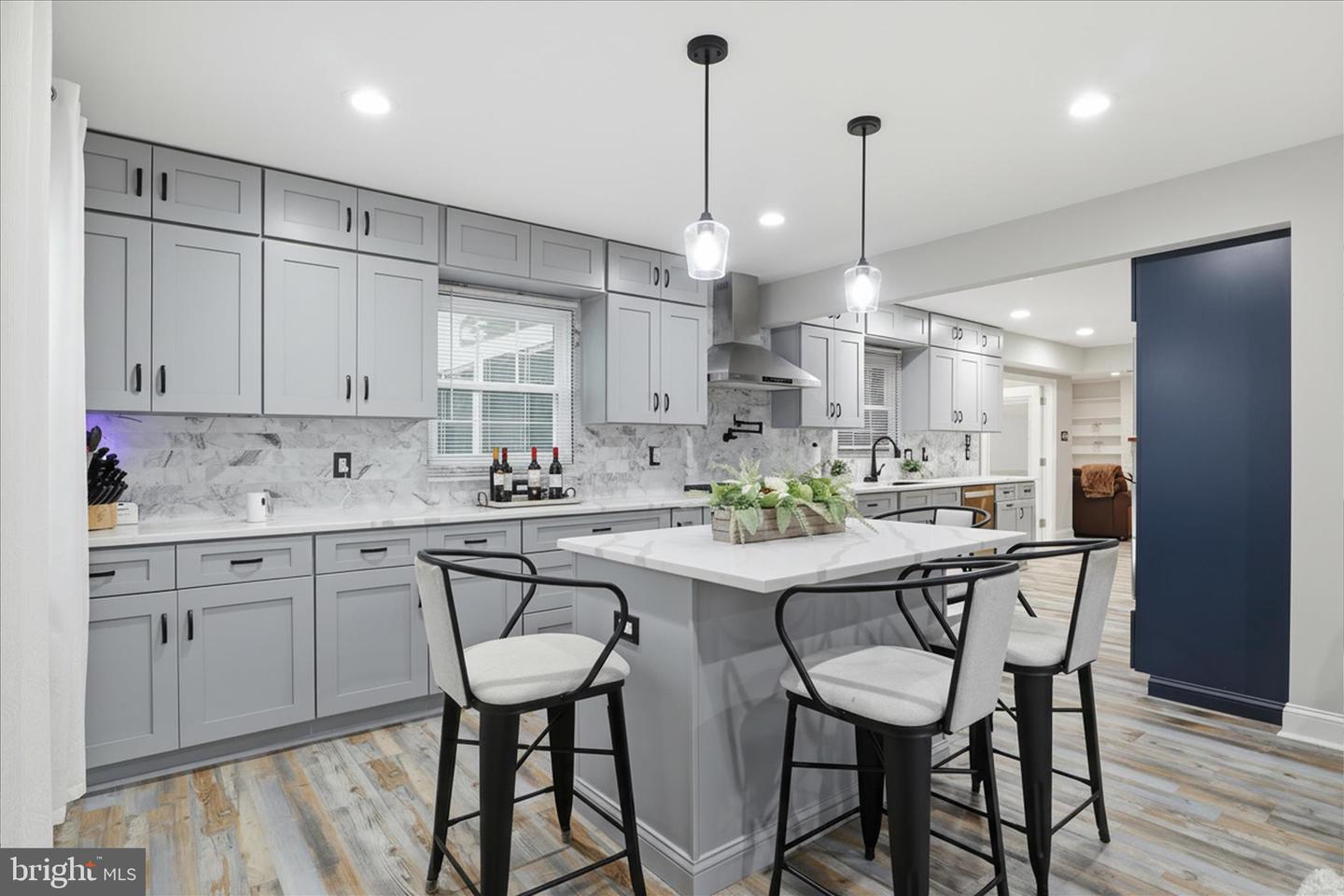 4403 MOYLAN LN, FAIRFAX, Virginia 22033, 4 Bedrooms Bedrooms, ,2 BathroomsBathrooms,Residential,For sale,4403 MOYLAN LN,VAFX2278316 MLS # VAFX2278316