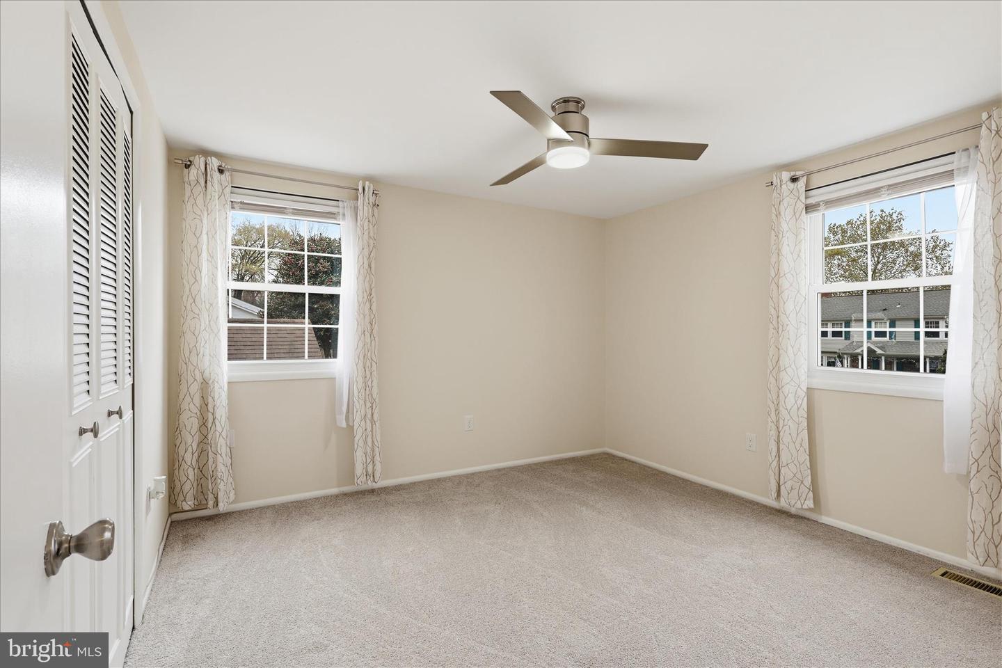 4403 MOYLAN LN, FAIRFAX, Virginia 22033, 4 Bedrooms Bedrooms, ,2 BathroomsBathrooms,Residential,For sale,4403 MOYLAN LN,VAFX2278316 MLS # VAFX2278316