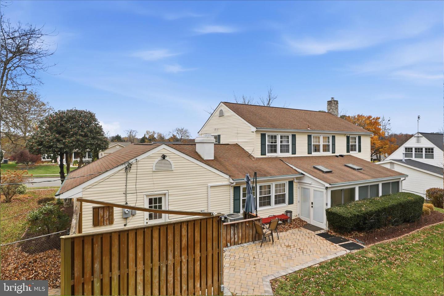 4403 MOYLAN LN, FAIRFAX, Virginia 22033, 4 Bedrooms Bedrooms, ,2 BathroomsBathrooms,Residential,For sale,4403 MOYLAN LN,VAFX2278316 MLS # VAFX2278316