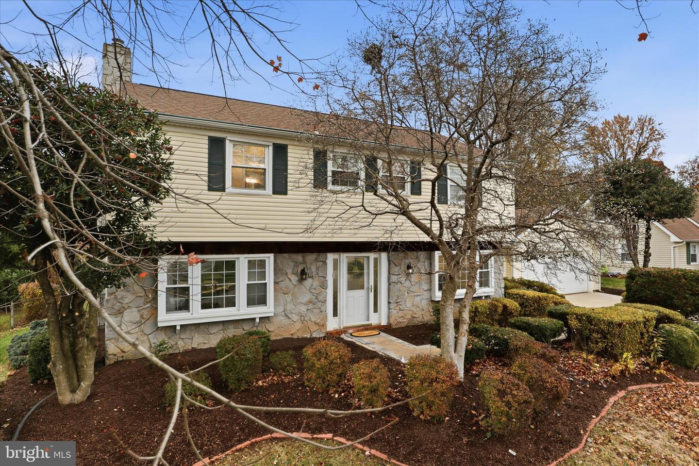 4403 MOYLAN LN, FAIRFAX, Virginia 22033, 4 Bedrooms Bedrooms, ,2 BathroomsBathrooms,Residential,For sale,4403 MOYLAN LN,VAFX2278316 MLS # VAFX2278316