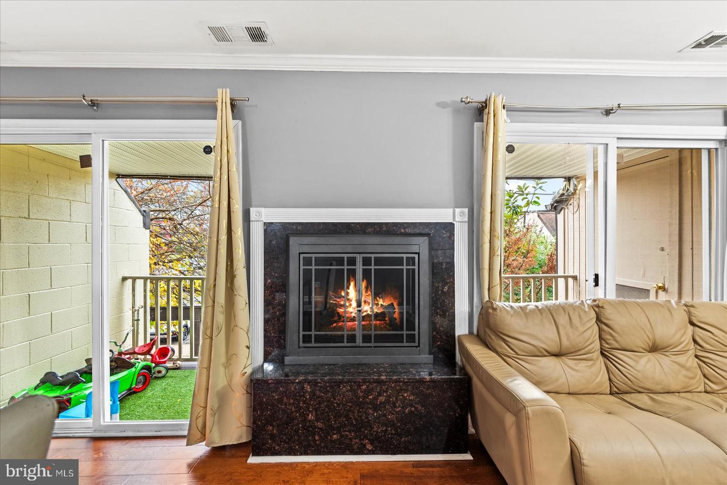 3916 WOODHUE PL #8, ALEXANDRIA, Virginia 22309, 2 Bedrooms Bedrooms, ,1 BathroomBathrooms,Residential,For sale,3916 WOODHUE PL #8,VAFX2279000 MLS # VAFX2279000 3916 WOODHUE PL #8, ALEXANDRIA, Virginia 22309, 2 Bedrooms Bedrooms, ,1 BathroomBathrooms,Residential,For sale,3916 WOODHUE PL #8,VAFX2279000 MLS # VAFX2279000