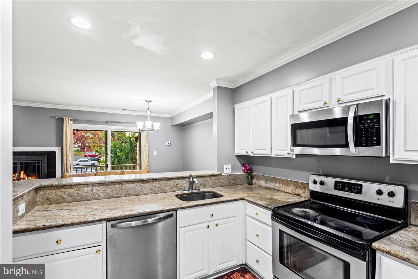 3916 WOODHUE PL #8, ALEXANDRIA, Virginia 22309, 2 Bedrooms Bedrooms, ,1 BathroomBathrooms,Residential,For sale,3916 WOODHUE PL #8,VAFX2279000 MLS # VAFX2279000 3916 WOODHUE PL #8, ALEXANDRIA, Virginia 22309, 2 Bedrooms Bedrooms, ,1 BathroomBathrooms,Residential,For sale,3916 WOODHUE PL #8,VAFX2279000 MLS # VAFX2279000