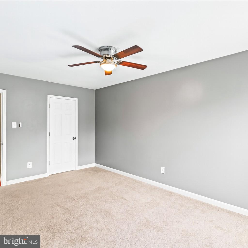 3916 WOODHUE PL #8, ALEXANDRIA, Virginia 22309, 2 Bedrooms Bedrooms, ,1 BathroomBathrooms,Residential,For sale,3916 WOODHUE PL #8,VAFX2279000 MLS # VAFX2279000 3916 WOODHUE PL #8, ALEXANDRIA, Virginia 22309, 2 Bedrooms Bedrooms, ,1 BathroomBathrooms,Residential,For sale,3916 WOODHUE PL #8,VAFX2279000 MLS # VAFX2279000