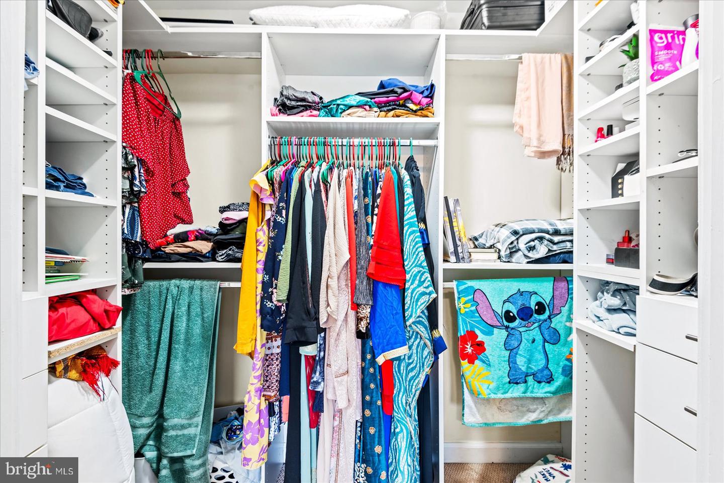 3916 WOODHUE PL #8, ALEXANDRIA, Virginia 22309, 2 Bedrooms Bedrooms, ,1 BathroomBathrooms,Residential,For sale,3916 WOODHUE PL #8,VAFX2279000 MLS # VAFX2279000 3916 WOODHUE PL #8, ALEXANDRIA, Virginia 22309, 2 Bedrooms Bedrooms, ,1 BathroomBathrooms,Residential,For sale,3916 WOODHUE PL #8,VAFX2279000 MLS # VAFX2279000