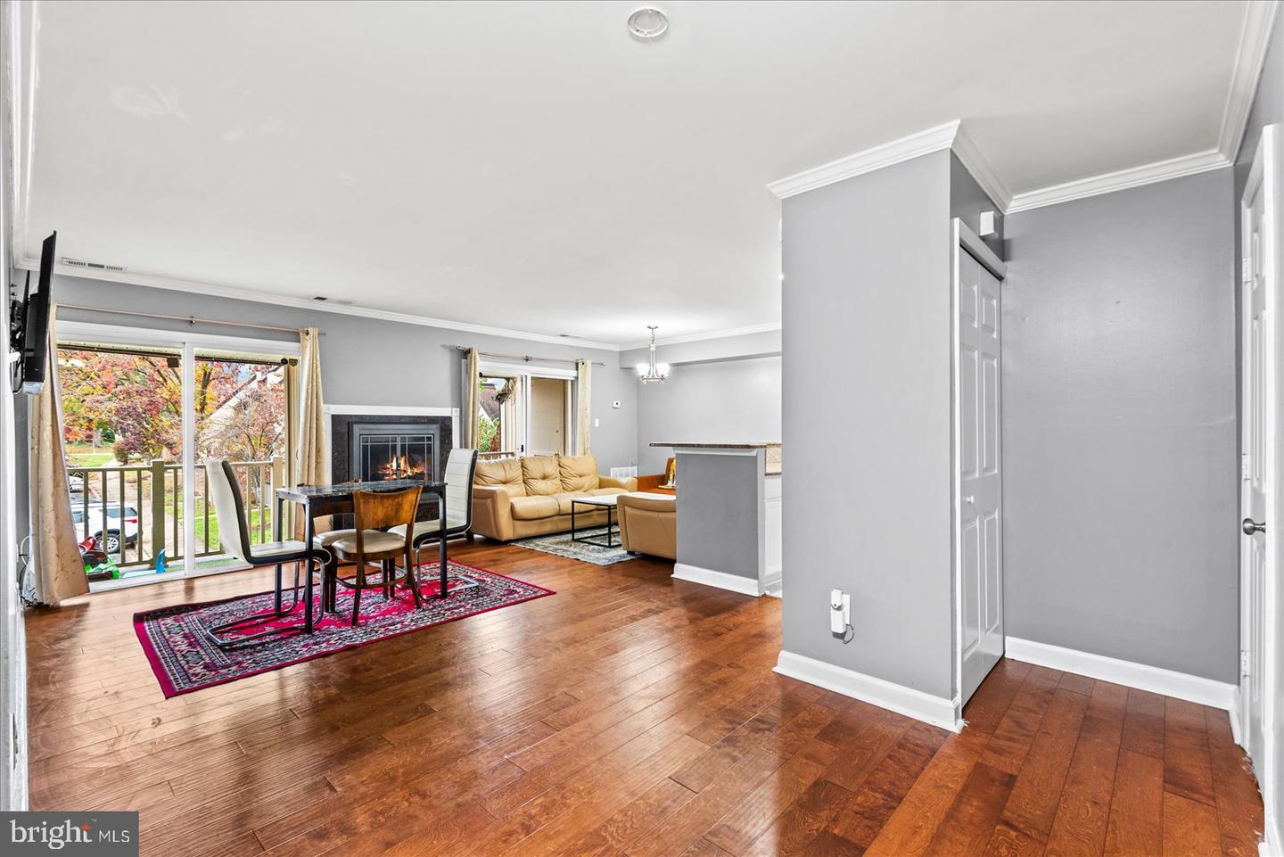 3916 WOODHUE PL #8, ALEXANDRIA, Virginia 22309, 2 Bedrooms Bedrooms, ,1 BathroomBathrooms,Residential,For sale,3916 WOODHUE PL #8,VAFX2279000 MLS # VAFX2279000 3916 WOODHUE PL #8, ALEXANDRIA, Virginia 22309, 2 Bedrooms Bedrooms, ,1 BathroomBathrooms,Residential,For sale,3916 WOODHUE PL #8,VAFX2279000 MLS # VAFX2279000