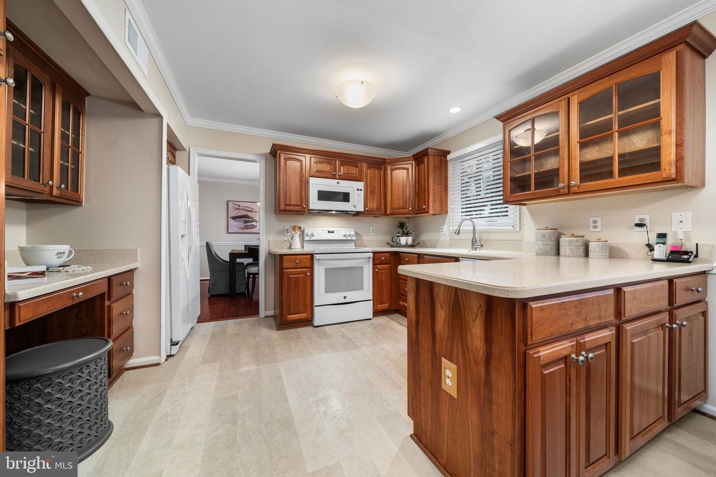 5254 QUEENS WOOD DR, BURKE, Virginia 22015, 3 Bedrooms Bedrooms, ,2 BathroomsBathrooms,Residential,For sale,5254 QUEENS WOOD DR,VAFX2279076 MLS # VAFX2279076 5254 QUEENS WOOD DR, BURKE, Virginia 22015, 3 Bedrooms Bedrooms, ,2 BathroomsBathrooms,Residential,For sale,5254 QUEENS WOOD DR,VAFX2279076 MLS # VAFX2279076