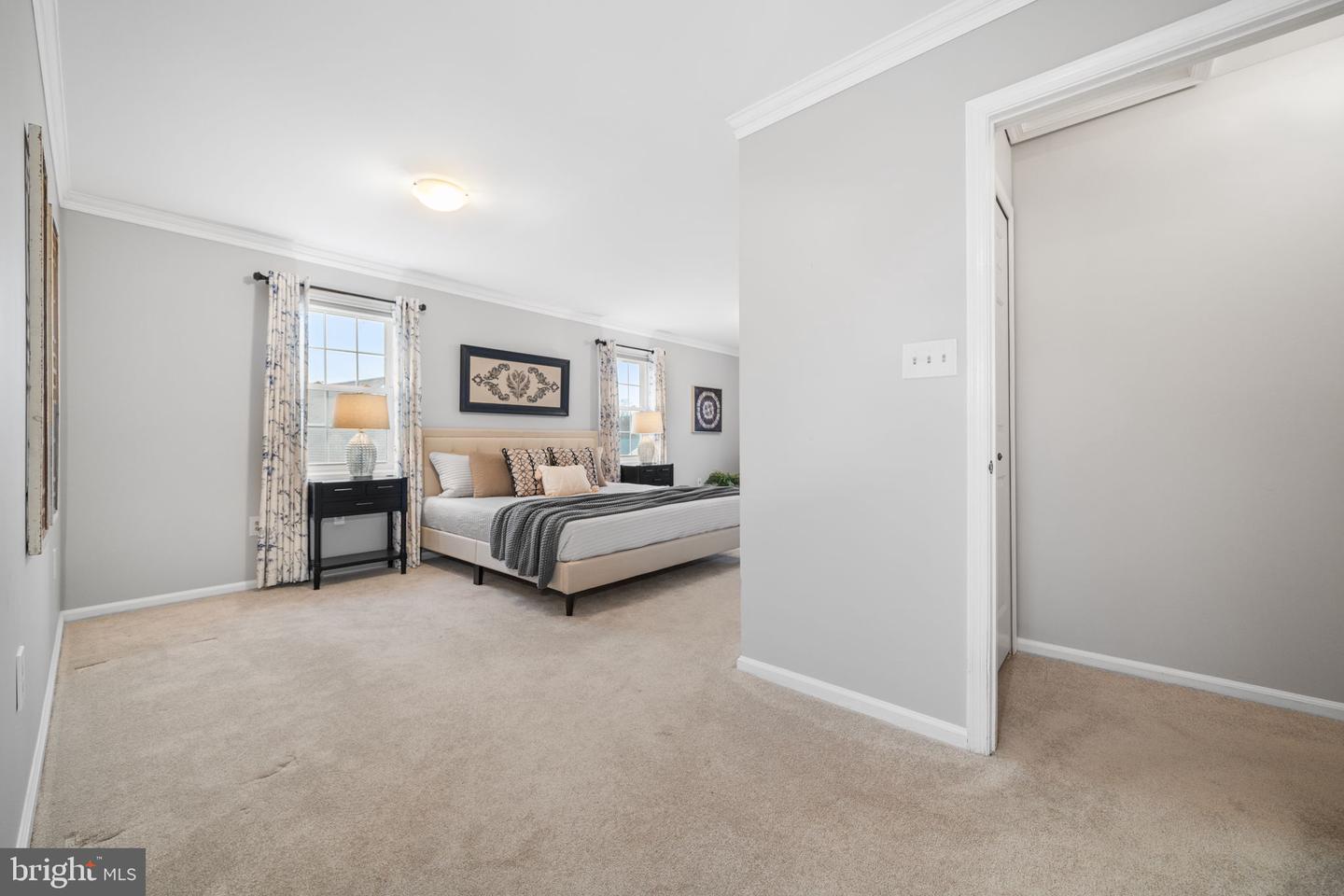 5254 QUEENS WOOD DR, BURKE, Virginia 22015, 3 Bedrooms Bedrooms, ,2 BathroomsBathrooms,Residential,For sale,5254 QUEENS WOOD DR,VAFX2279076 MLS # VAFX2279076 5254 QUEENS WOOD DR, BURKE, Virginia 22015, 3 Bedrooms Bedrooms, ,2 BathroomsBathrooms,Residential,For sale,5254 QUEENS WOOD DR,VAFX2279076 MLS # VAFX2279076