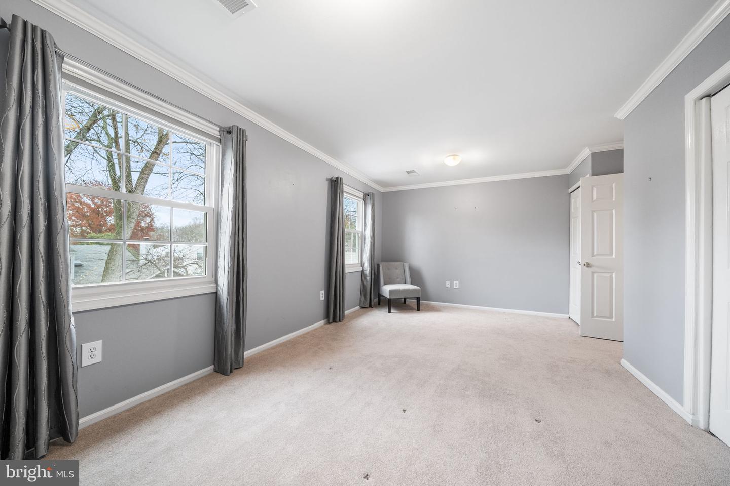 5254 QUEENS WOOD DR, BURKE, Virginia 22015, 3 Bedrooms Bedrooms, ,2 BathroomsBathrooms,Residential,For sale,5254 QUEENS WOOD DR,VAFX2279076 MLS # VAFX2279076 5254 QUEENS WOOD DR, BURKE, Virginia 22015, 3 Bedrooms Bedrooms, ,2 BathroomsBathrooms,Residential,For sale,5254 QUEENS WOOD DR,VAFX2279076 MLS # VAFX2279076