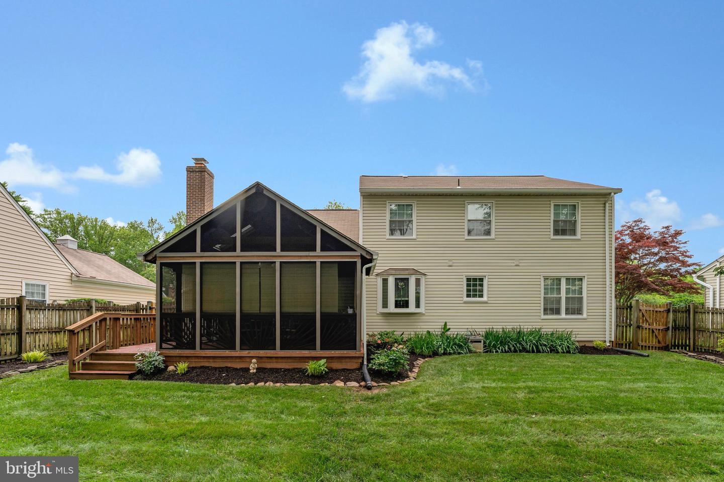 5254 QUEENS WOOD DR, BURKE, Virginia 22015, 3 Bedrooms Bedrooms, ,2 BathroomsBathrooms,Residential,For sale,5254 QUEENS WOOD DR,VAFX2279076 MLS # VAFX2279076 5254 QUEENS WOOD DR, BURKE, Virginia 22015, 3 Bedrooms Bedrooms, ,2 BathroomsBathrooms,Residential,For sale,5254 QUEENS WOOD DR,VAFX2279076 MLS # VAFX2279076