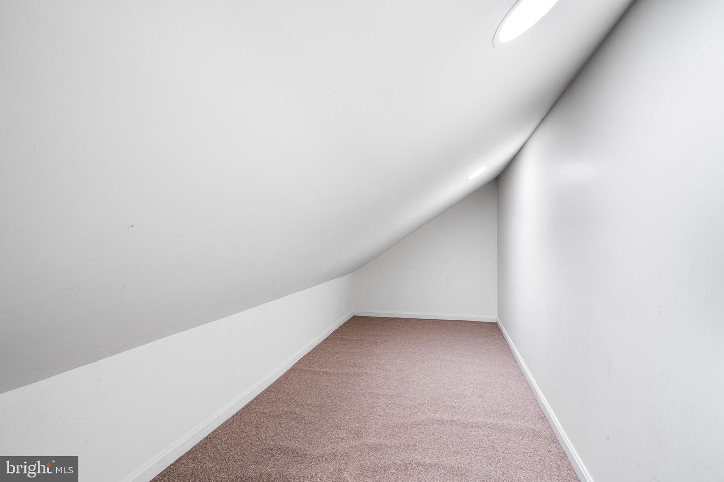 5254 QUEENS WOOD DR, BURKE, Virginia 22015, 3 Bedrooms Bedrooms, ,2 BathroomsBathrooms,Residential,For sale,5254 QUEENS WOOD DR,VAFX2279076 MLS # VAFX2279076 5254 QUEENS WOOD DR, BURKE, Virginia 22015, 3 Bedrooms Bedrooms, ,2 BathroomsBathrooms,Residential,For sale,5254 QUEENS WOOD DR,VAFX2279076 MLS # VAFX2279076