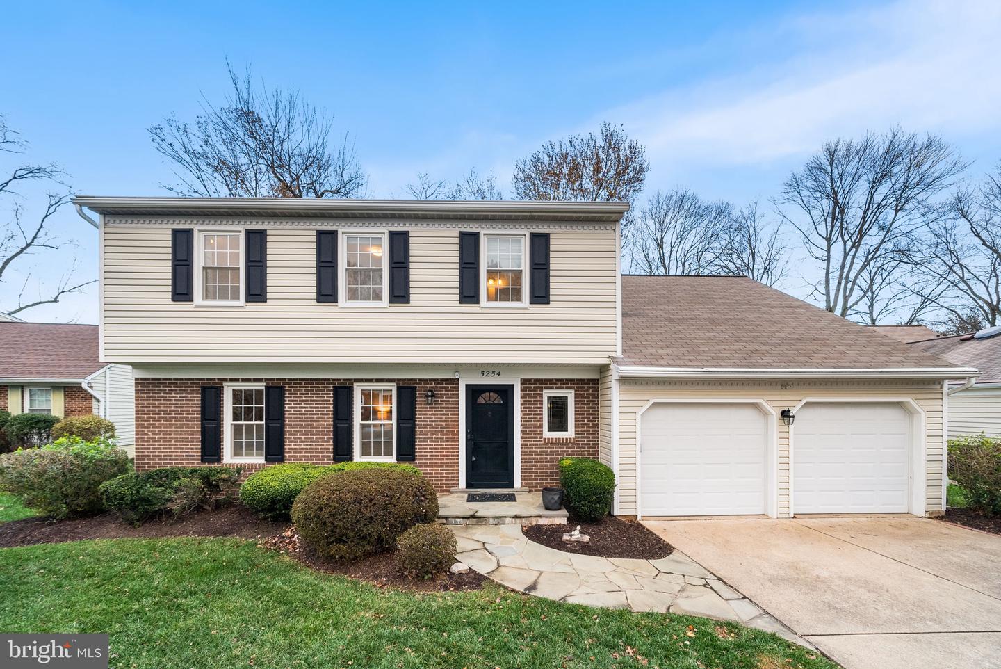 5254 QUEENS WOOD DR, BURKE, Virginia 22015, 3 Bedrooms Bedrooms, ,2 BathroomsBathrooms,Residential,For sale,5254 QUEENS WOOD DR,VAFX2279076 MLS # VAFX2279076 5254 QUEENS WOOD DR, BURKE, Virginia 22015, 3 Bedrooms Bedrooms, ,2 BathroomsBathrooms,Residential,For sale,5254 QUEENS WOOD DR,VAFX2279076 MLS # VAFX2279076