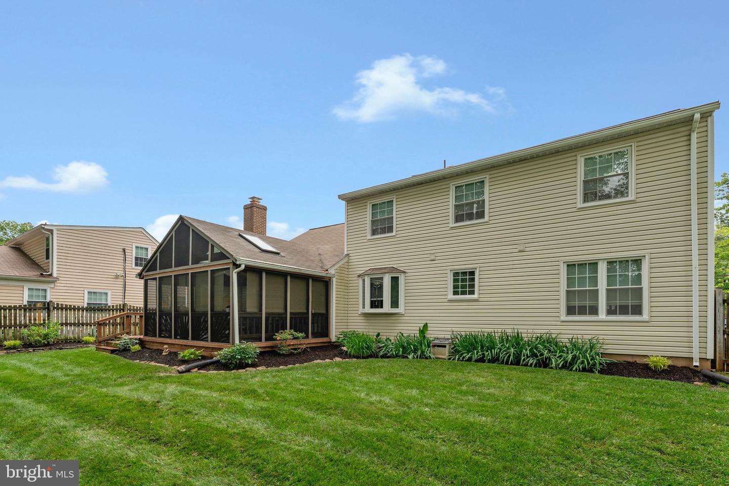 5254 QUEENS WOOD DR, BURKE, Virginia 22015, 3 Bedrooms Bedrooms, ,2 BathroomsBathrooms,Residential,For sale,5254 QUEENS WOOD DR,VAFX2279076 MLS # VAFX2279076 5254 QUEENS WOOD DR, BURKE, Virginia 22015, 3 Bedrooms Bedrooms, ,2 BathroomsBathrooms,Residential,For sale,5254 QUEENS WOOD DR,VAFX2279076 MLS # VAFX2279076