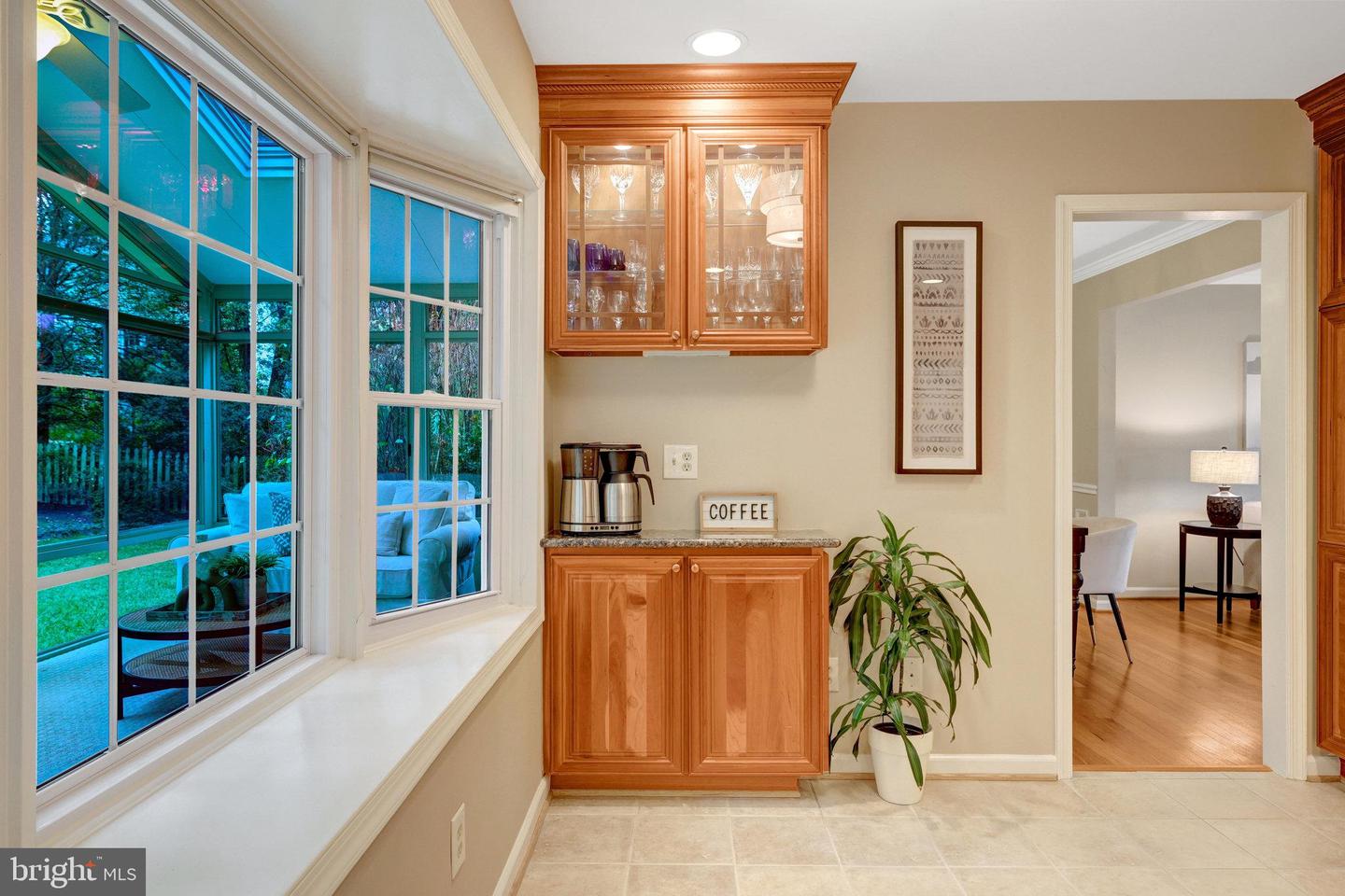 9527 CENTER ST, VIENNA, Virginia 22181, 4 Bedrooms Bedrooms, ,2 BathroomsBathrooms,Residential,For sale,9527 CENTER ST,VAFX2279092 MLS # VAFX2279092