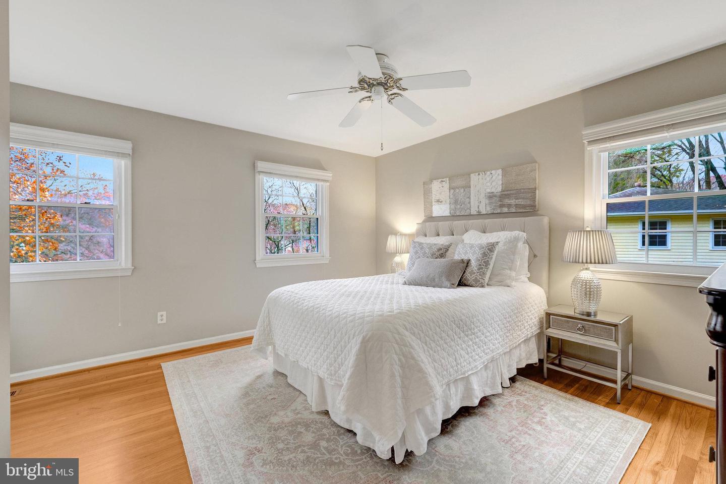 9527 CENTER ST, VIENNA, Virginia 22181, 4 Bedrooms Bedrooms, ,2 BathroomsBathrooms,Residential,For sale,9527 CENTER ST,VAFX2279092 MLS # VAFX2279092