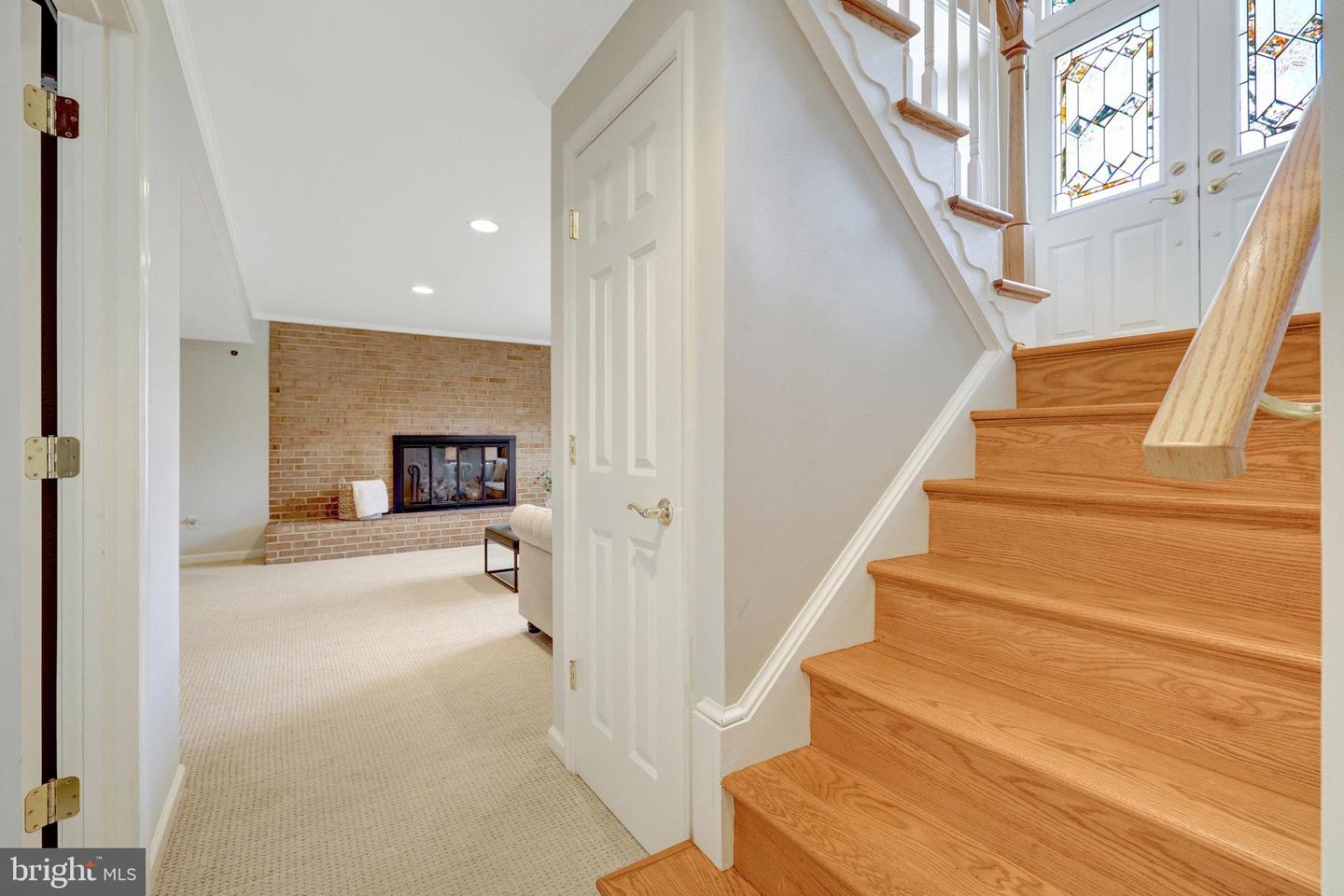 9527 CENTER ST, VIENNA, Virginia 22181, 4 Bedrooms Bedrooms, ,2 BathroomsBathrooms,Residential,For sale,9527 CENTER ST,VAFX2279092 MLS # VAFX2279092