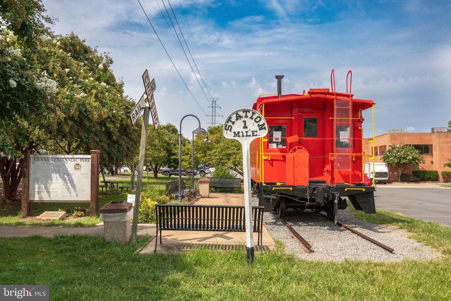 9527 CENTER ST, VIENNA, Virginia 22181, 4 Bedrooms Bedrooms, ,2 BathroomsBathrooms,Residential,For sale,9527 CENTER ST,VAFX2279092 MLS # VAFX2279092