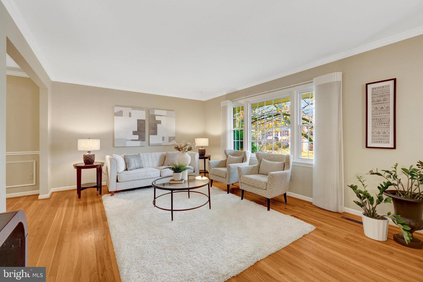 9527 CENTER ST, VIENNA, Virginia 22181, 4 Bedrooms Bedrooms, ,2 BathroomsBathrooms,Residential,For sale,9527 CENTER ST,VAFX2279092 MLS # VAFX2279092