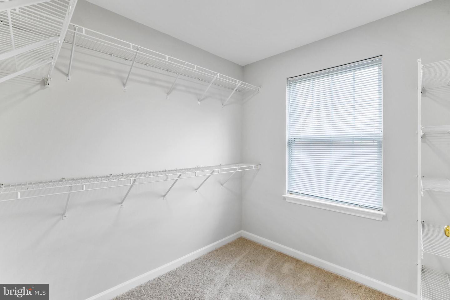 43160 BINKLEY CIR, LEESBURG, Virginia 20176, 4 Bedrooms Bedrooms, ,2 BathroomsBathrooms,Residential,For sale,43160 BINKLEY CIR,VALO2111168 MLS # VALO2111168