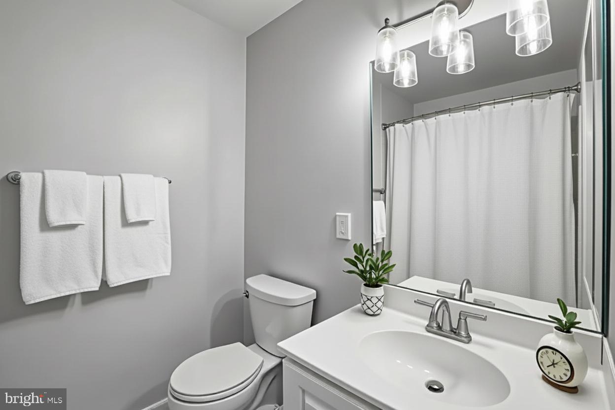 43160 BINKLEY CIR, LEESBURG, Virginia 20176, 4 Bedrooms Bedrooms, ,2 BathroomsBathrooms,Residential,For sale,43160 BINKLEY CIR,VALO2111168 MLS # VALO2111168