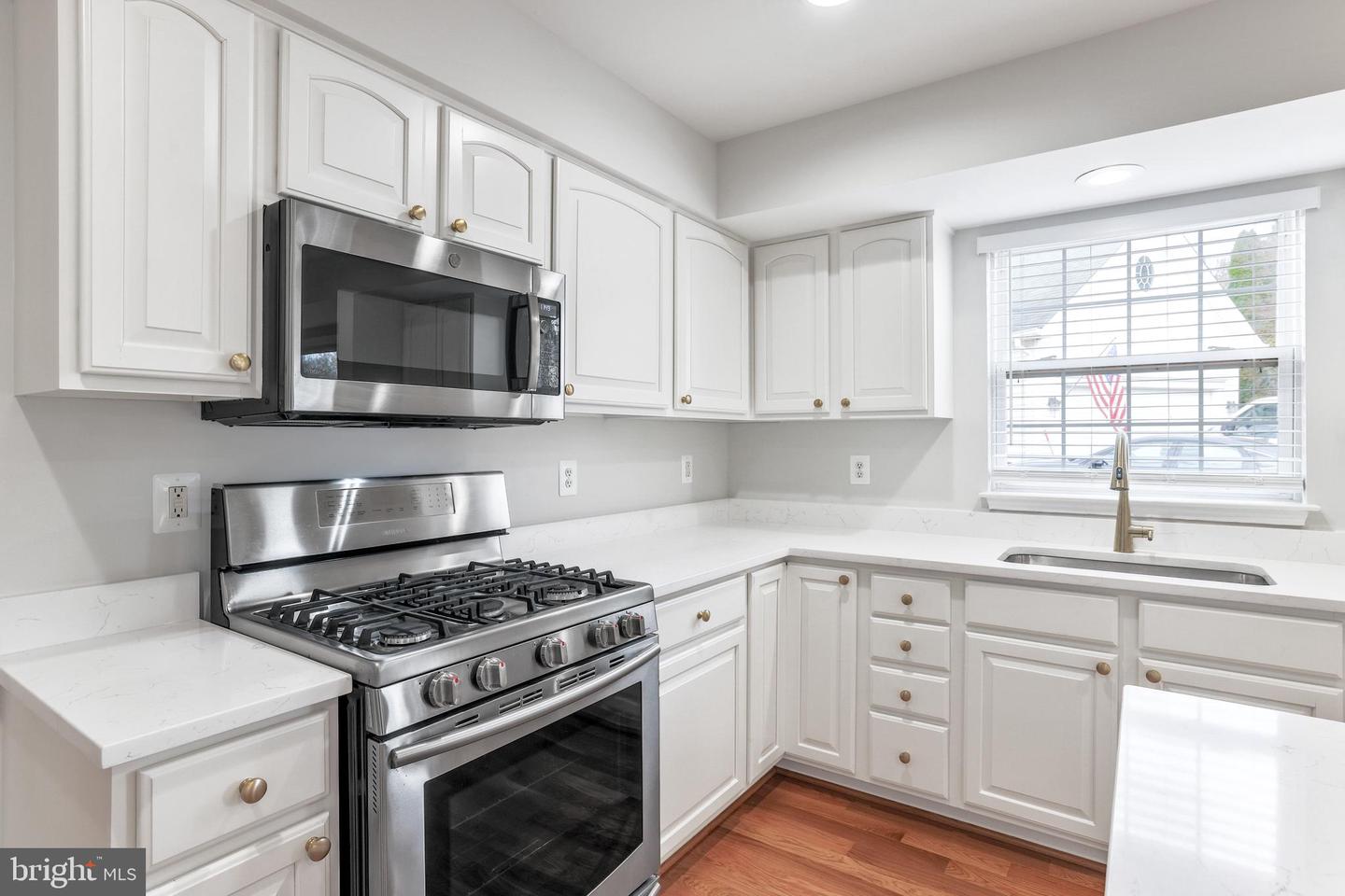 43160 BINKLEY CIR, LEESBURG, Virginia 20176, 4 Bedrooms Bedrooms, ,2 BathroomsBathrooms,Residential,For sale,43160 BINKLEY CIR,VALO2111168 MLS # VALO2111168