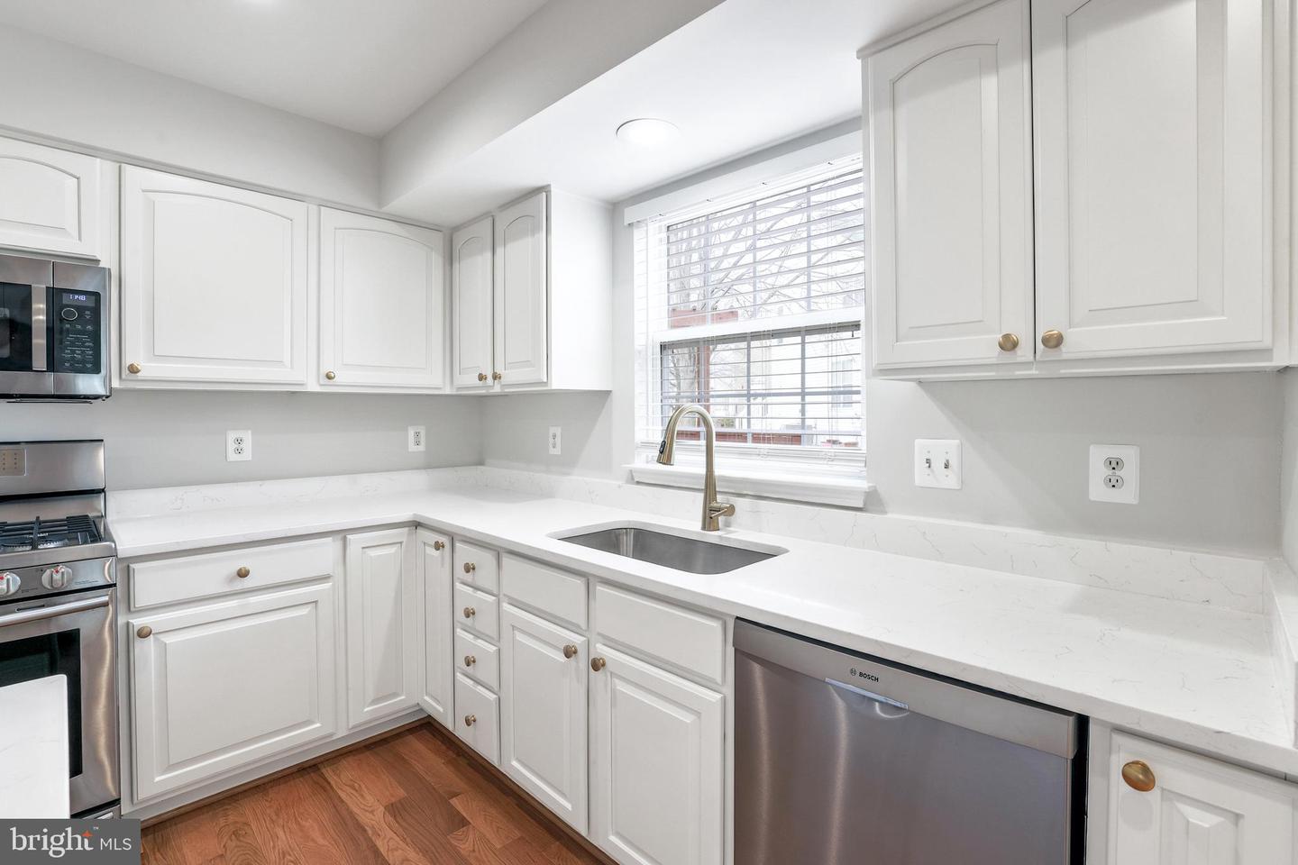 43160 BINKLEY CIR, LEESBURG, Virginia 20176, 4 Bedrooms Bedrooms, ,2 BathroomsBathrooms,Residential,For sale,43160 BINKLEY CIR,VALO2111168 MLS # VALO2111168