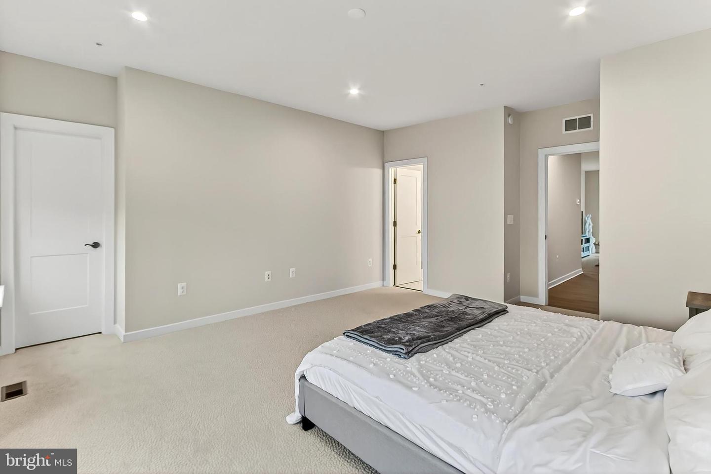 20328 NEWFOUNDLAND SQ, ASHBURN, Virginia 20147, 2 Bedrooms Bedrooms, ,3 BathroomsBathrooms,Residential,For sale,20328 NEWFOUNDLAND SQ,VALO2110950 MLS # VALO2110950 20328 NEWFOUNDLAND SQ, ASHBURN, Virginia 20147, 2 Bedrooms Bedrooms, ,3 BathroomsBathrooms,Residential,For sale,20328 NEWFOUNDLAND SQ,VALO2110950 MLS # VALO2110950